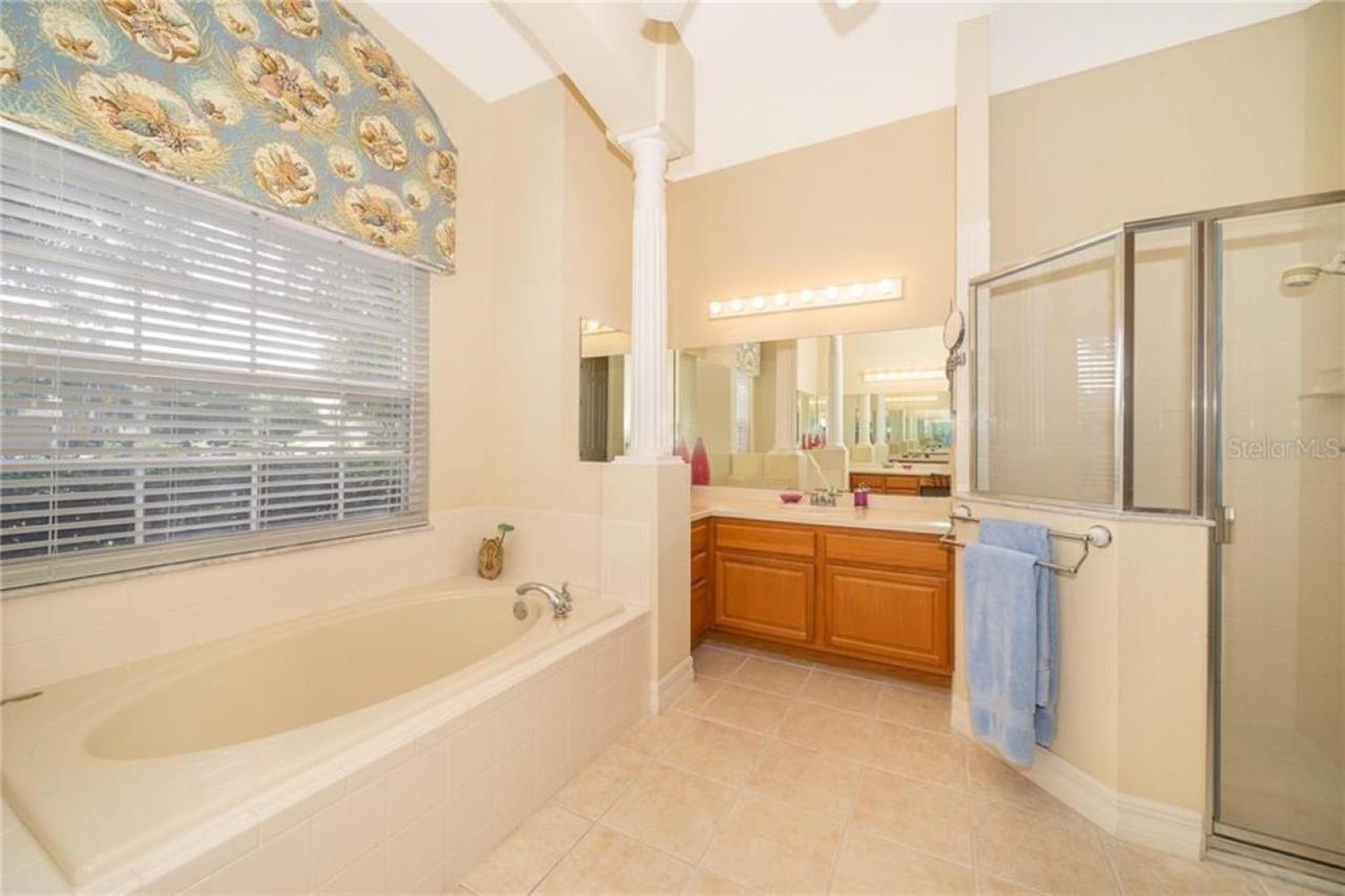 Mickeys Corner - IMPRESSIVE FAMILY FRIENDLY 5BR POOL HOT TUB GAMES RM GAS BBQ 5 MINS DISNEY Orlando Exterior foto