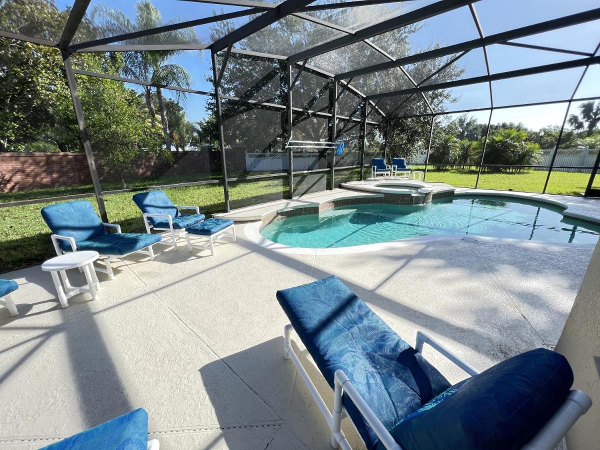 Mickeys Corner - IMPRESSIVE FAMILY FRIENDLY 5BR POOL HOT TUB GAMES RM GAS BBQ 5 MINS DISNEY Orlando Exterior foto